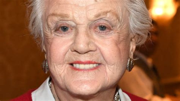A Biography, Height, Family, And Facts About The Actress