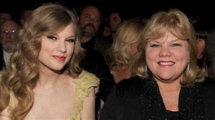 Are Taylors Parents Divorced? Celebrity |