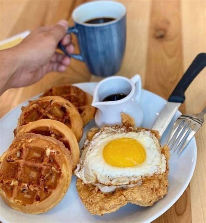 Discover The Ultimate Breakfast And Brunch Spot In Chicago: Yolk!