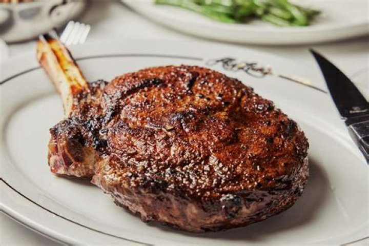 Discover The Unparalleled Dining Allure Of Abe & Louie's