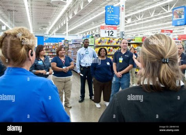 Do Walmart employees get Walmart Plus for free? ·