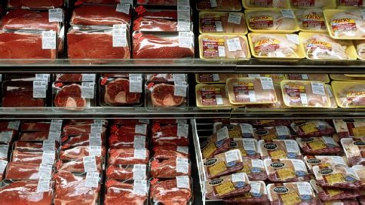 Does Aldi sell horse meat? ·