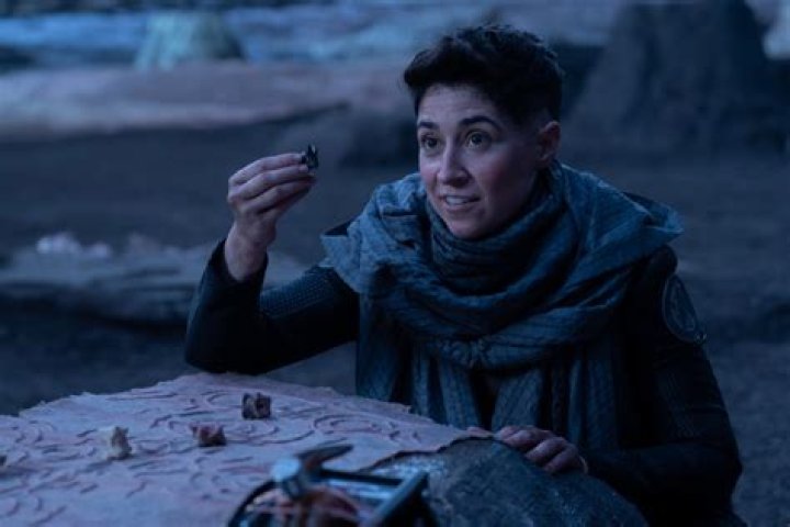 Does Star Trek Cast Melissa Navia Have A?