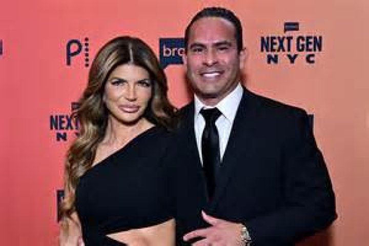 Dolores Catania's Ex David Principe Moved On With One Of Luis Ruelas' Exes |
