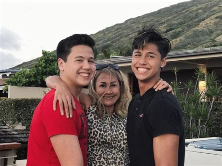 RiffVib | Father Mihai And Mother Evelyn