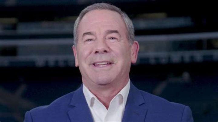 Rob Duns NBC2, Bio, Wiki, Age, Height, Family, Wife, Salary, and Net Worth