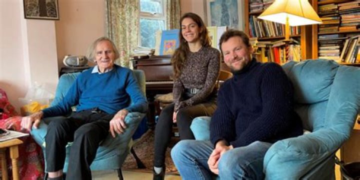 Robert Chambers (development scholar) Biography, Age, Height, Wife, Net Worth and Family ·