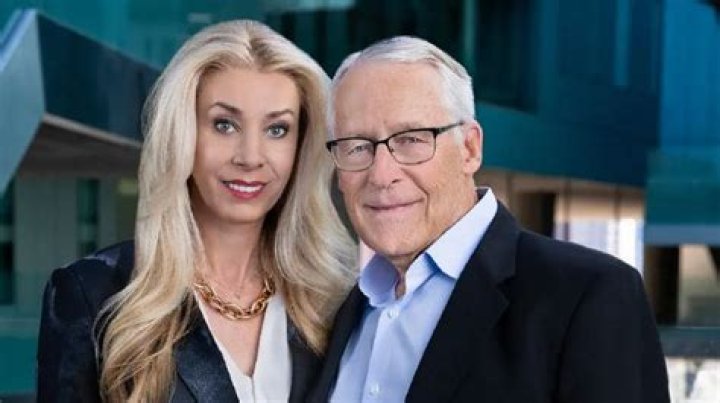 S. Robson Walton wife: Melani Lowman-Walton |