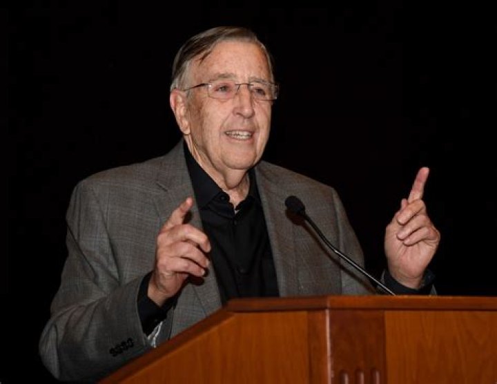 Uncover The Untold Wealth Of Brent Musburger