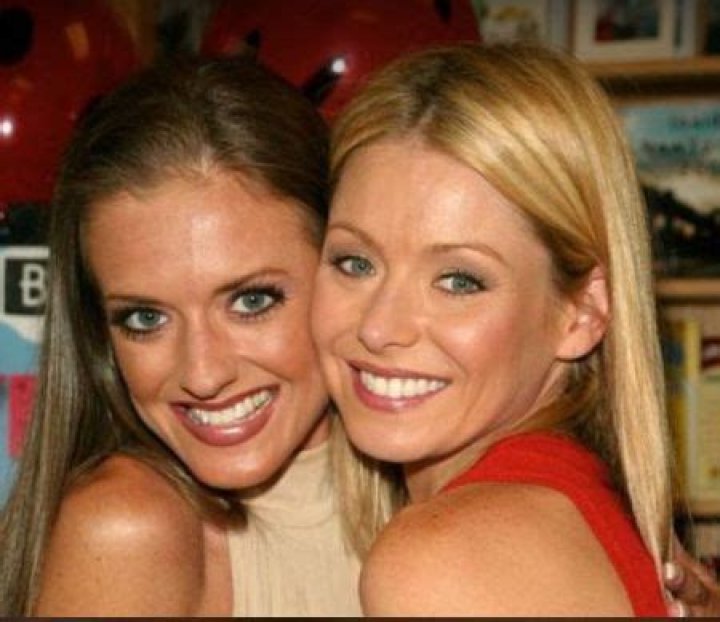 What Does Linda Ripa Do? Everything About Kelly Ripas Sister