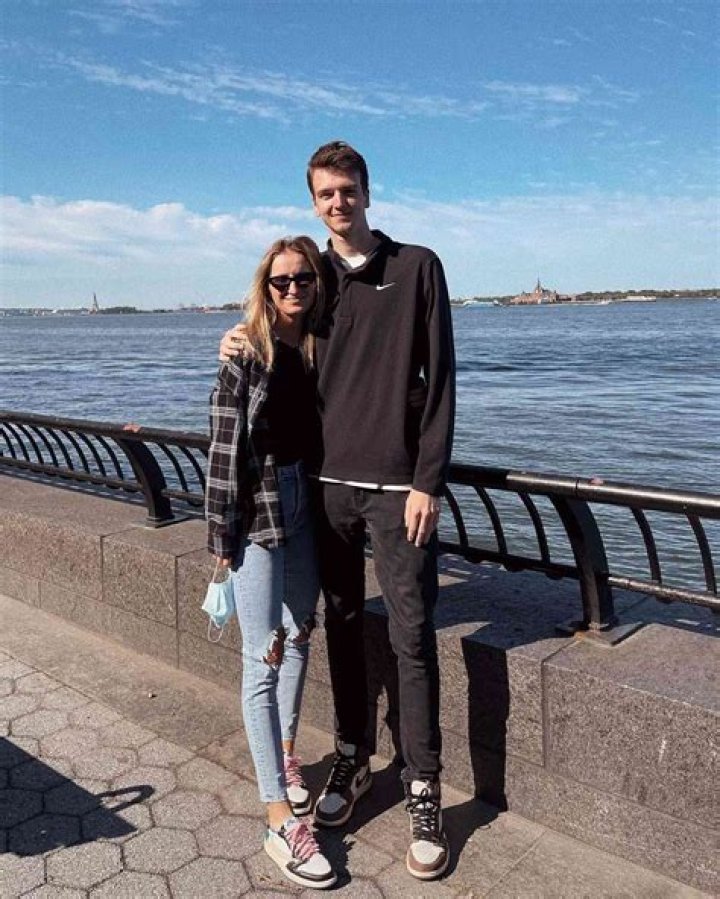 Who is Marketa Vondrousova's husband? Know all about Stepan Simek |